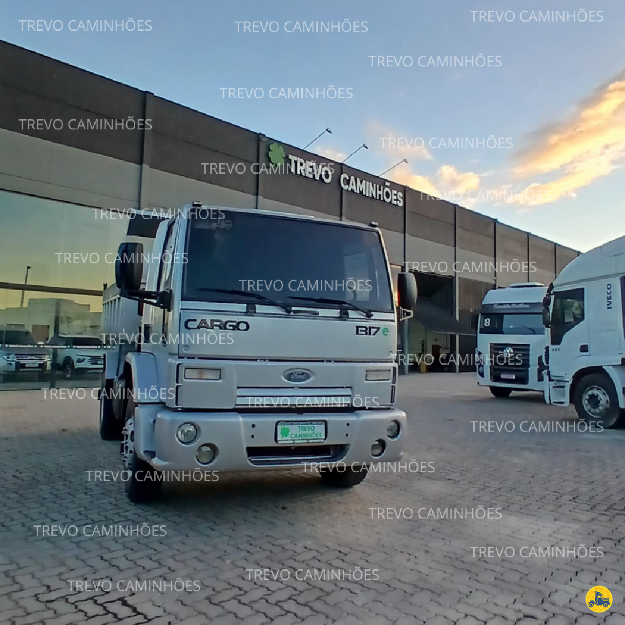 CAMINHAO FORD CARGO 1317 Caçamba Basculante Toco 4x2 Trevo Caminhões - AGB ITAJAI SANTA CATARINA SC